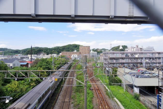 横須賀線と湘南モノレールの交差ポイント2